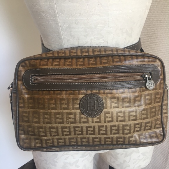 vintage fendi belt bag